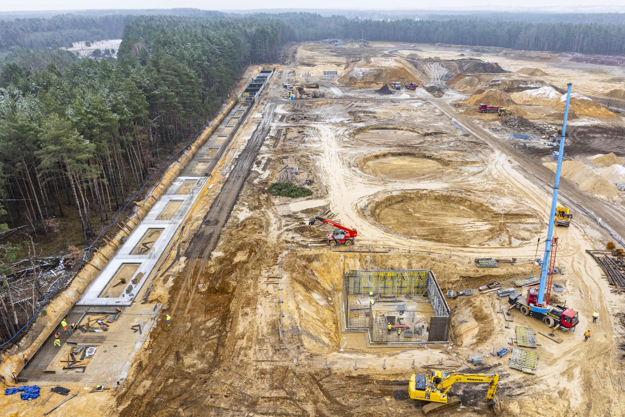 Grudzień 2024 - budowa węzła multimodalnego do przeładunku towarów i paliw / Program inwestycyjny Katowice Airport 2024–2032