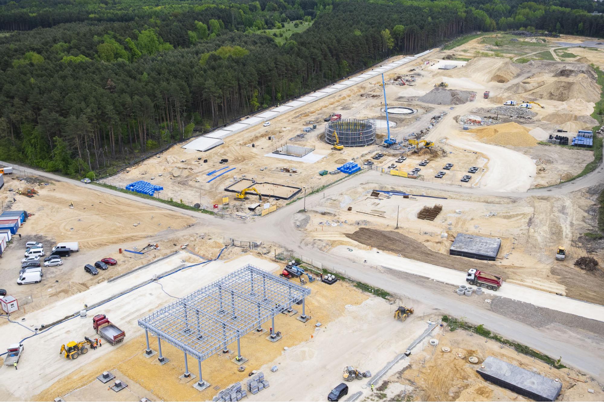 Kwiecień 2025 - budowa węzła multimodalnego do przeładunku towarów i paliw / Program inwestycyjny Katowice Airport 2024–2032