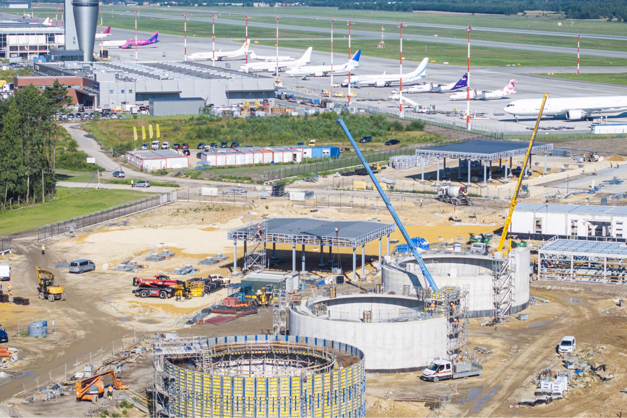 Lipiec 2025 - budowa węzła multimodalnego do przeładunku towarów i paliw / Program inwestycyjny Katowice Airport 2024–2032