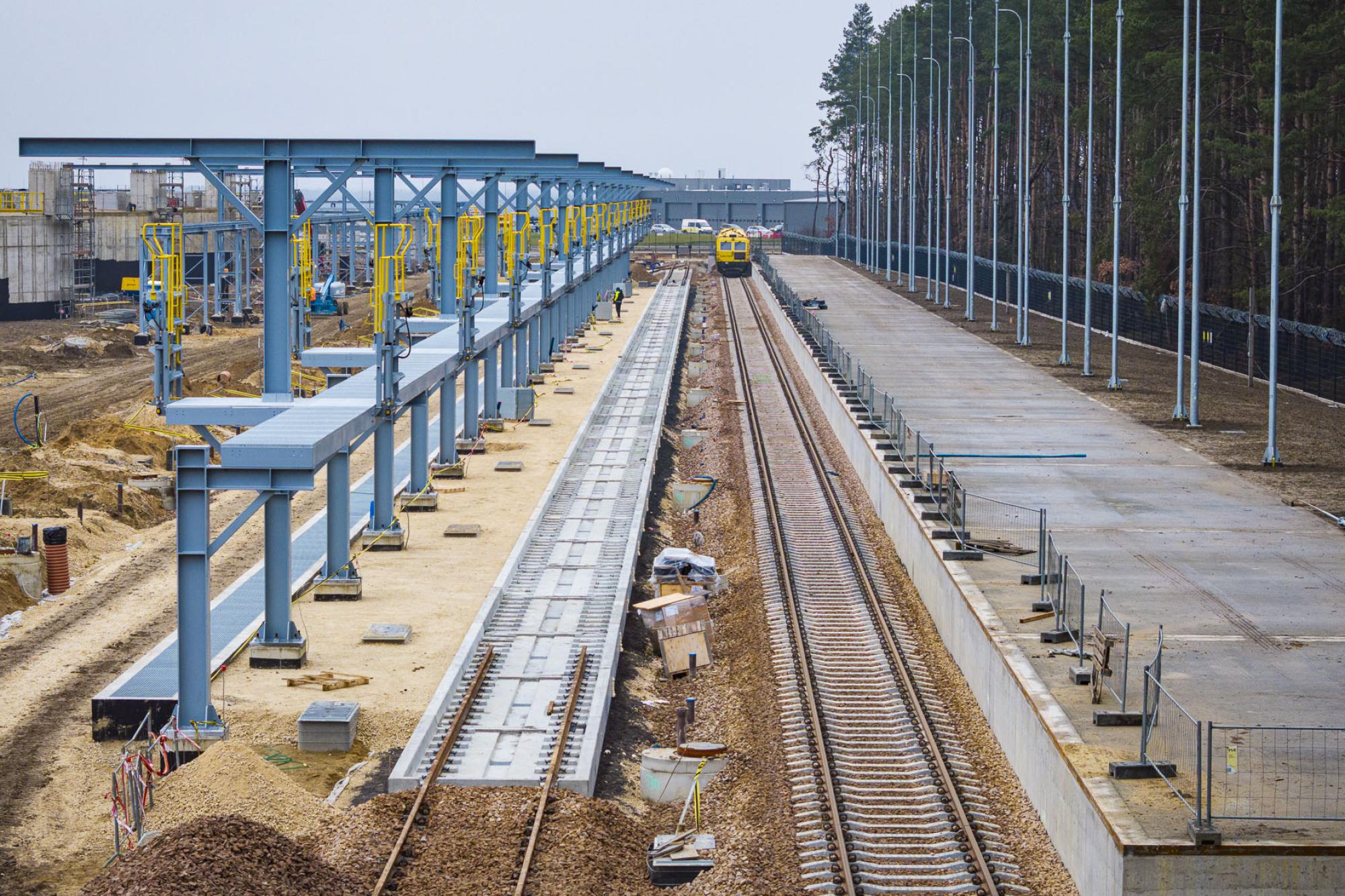 Grudzień 2025 - budowa węzła multimodalnego do przeładunku towarów i paliw / Program inwestycyjny Katowice Airport 2024–2032