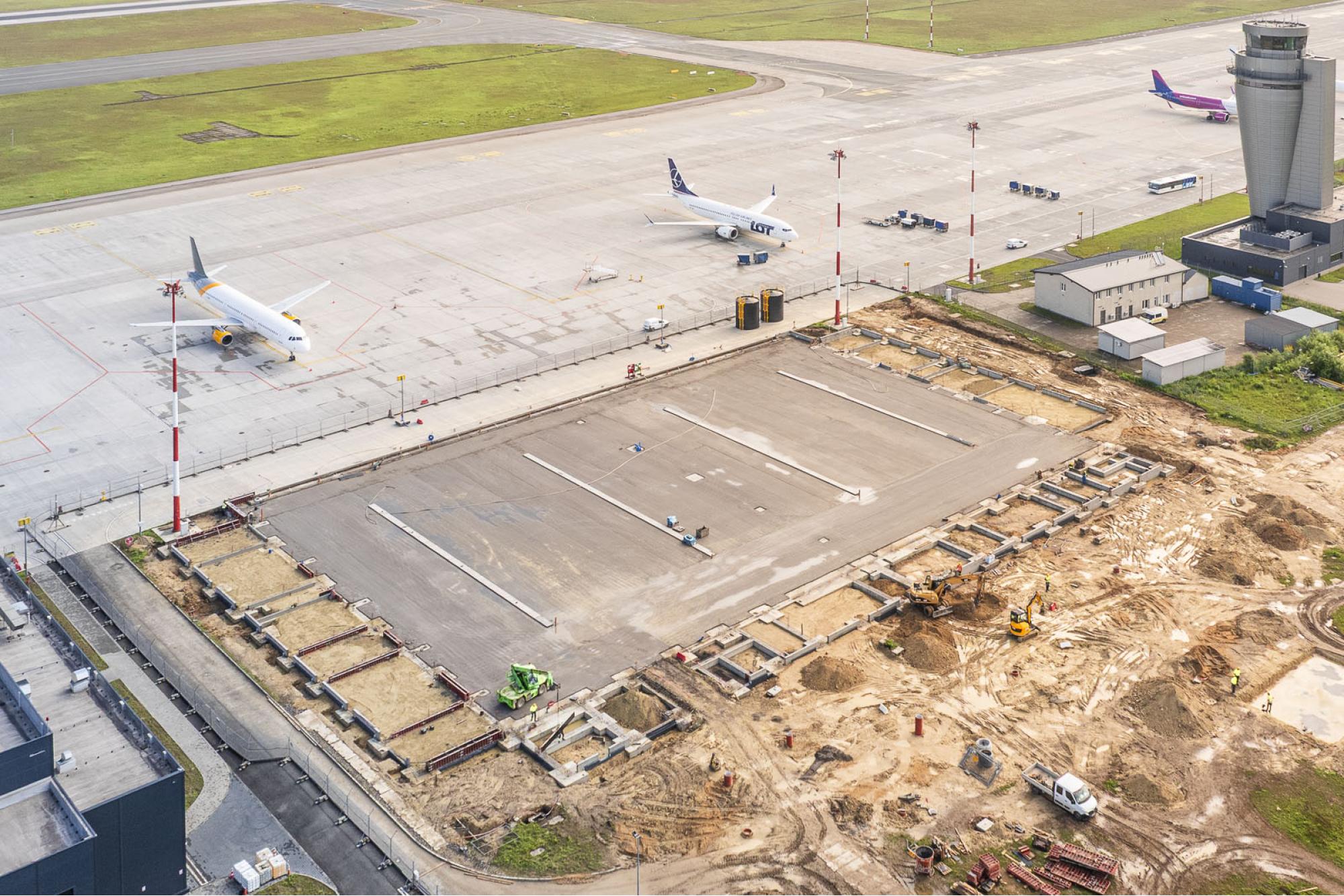 Maj 2025 - Budowa hangaru H4 / Program inwestycyjny Katowice Airport 2024–2032