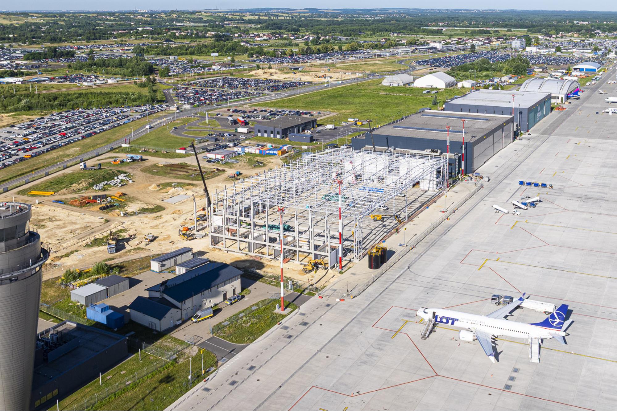 Czerwiec 2025 - Budowa hangaru H4 / Program inwestycyjny Katowice Airport 2024–2032