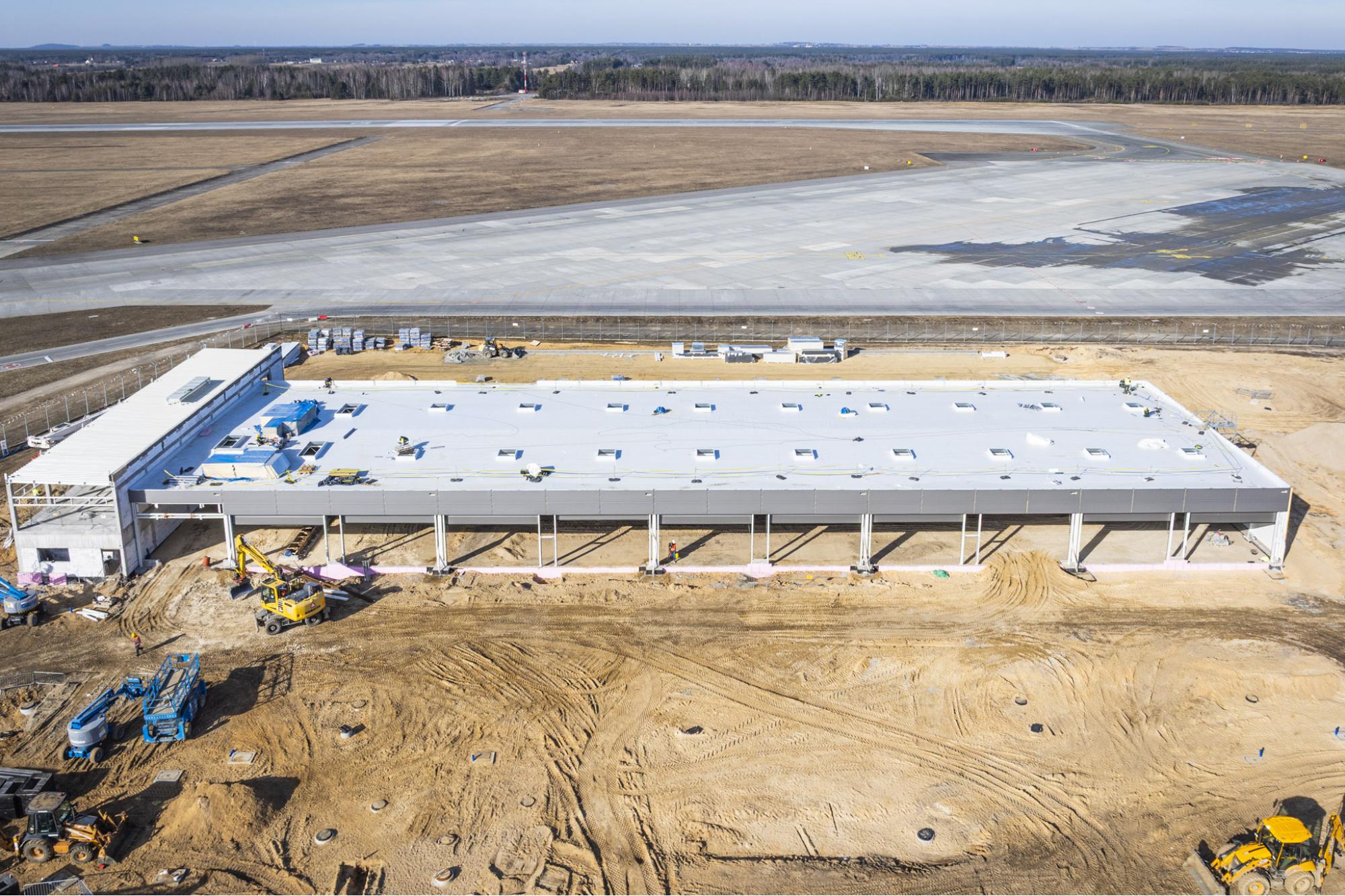 Luty 2025 - Budowa nowej bazy służb utrzymania lotniska / Program inwestycyjny Katowice Airport 2024–2032