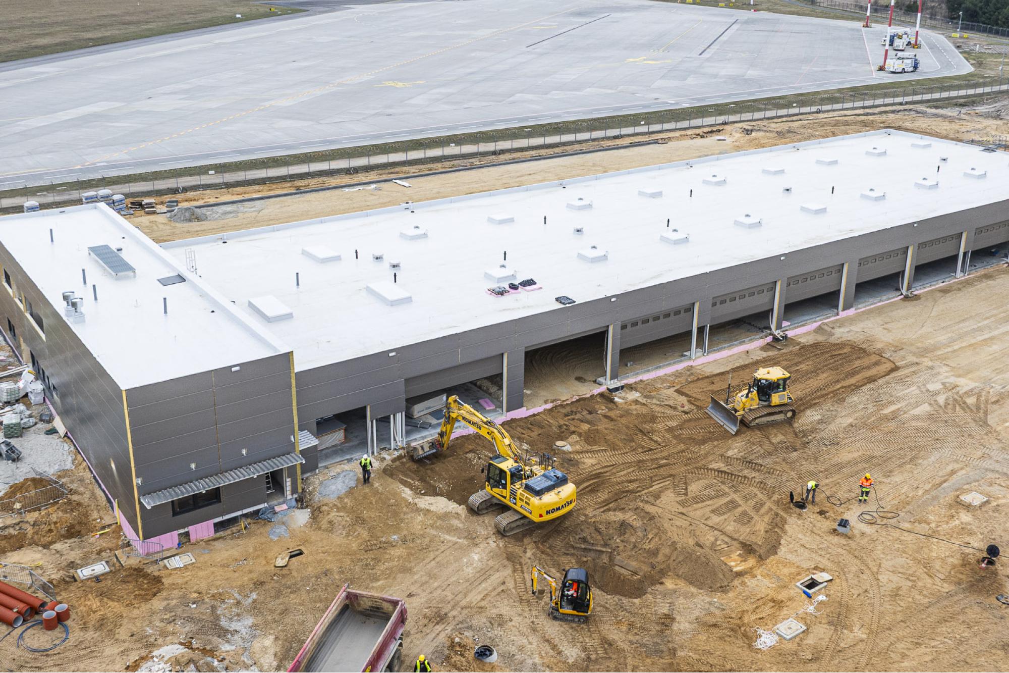 Marzec 2025 - Budowa nowej bazy służb utrzymania lotniska / Program inwestycyjny Katowice Airport 2024–2032