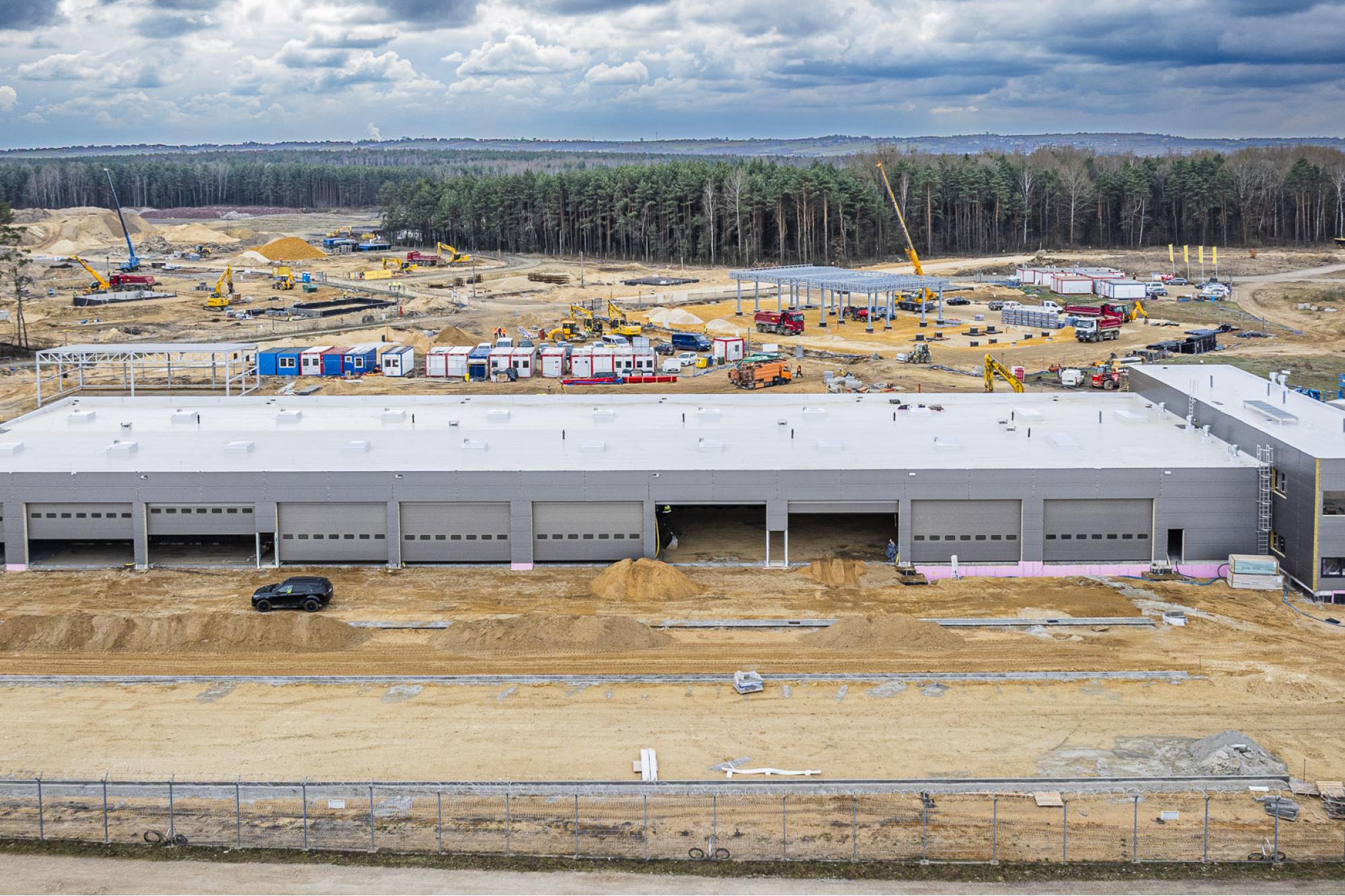 Marzec 2025 - Budowa nowej bazy służb utrzymania lotniska / Program inwestycyjny Katowice Airport 2024–2032