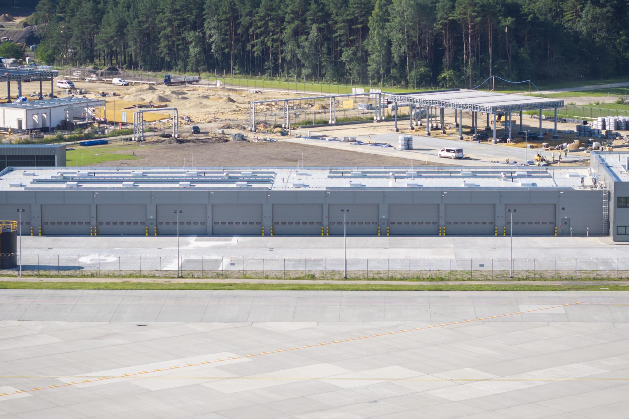 Lipiec 2025 - Budowa nowej bazy służb utrzymania lotniska / Program inwestycyjny Katowice Airport 2024–2032