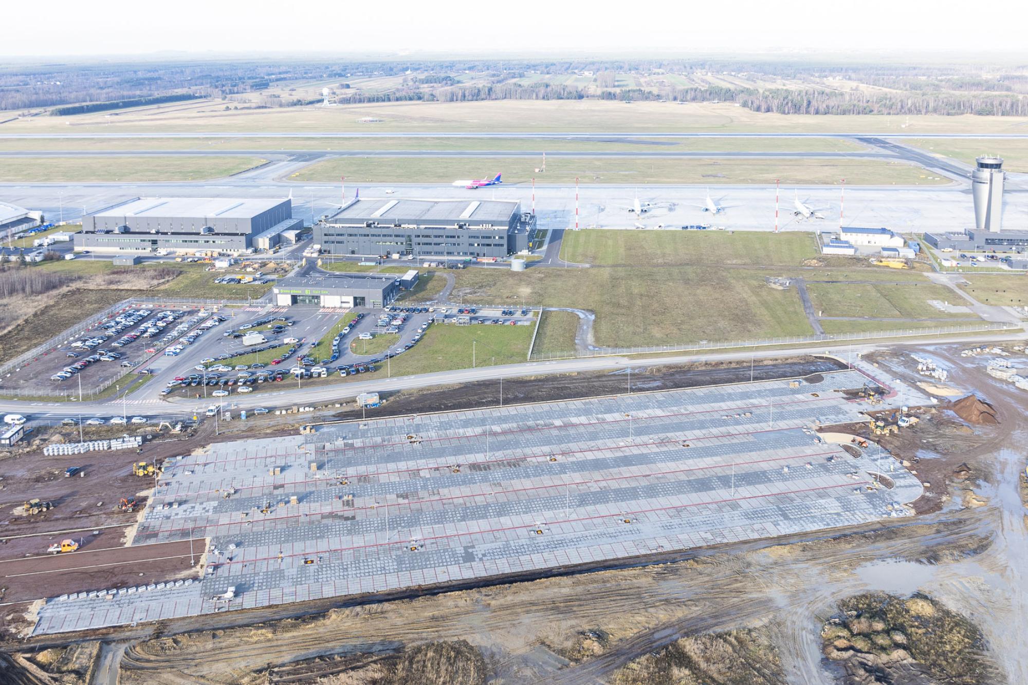 Grudzień 2024 - budowa parkingu P5 (etap I) / Program inwestycyjny Katowice Airport 2024–2032