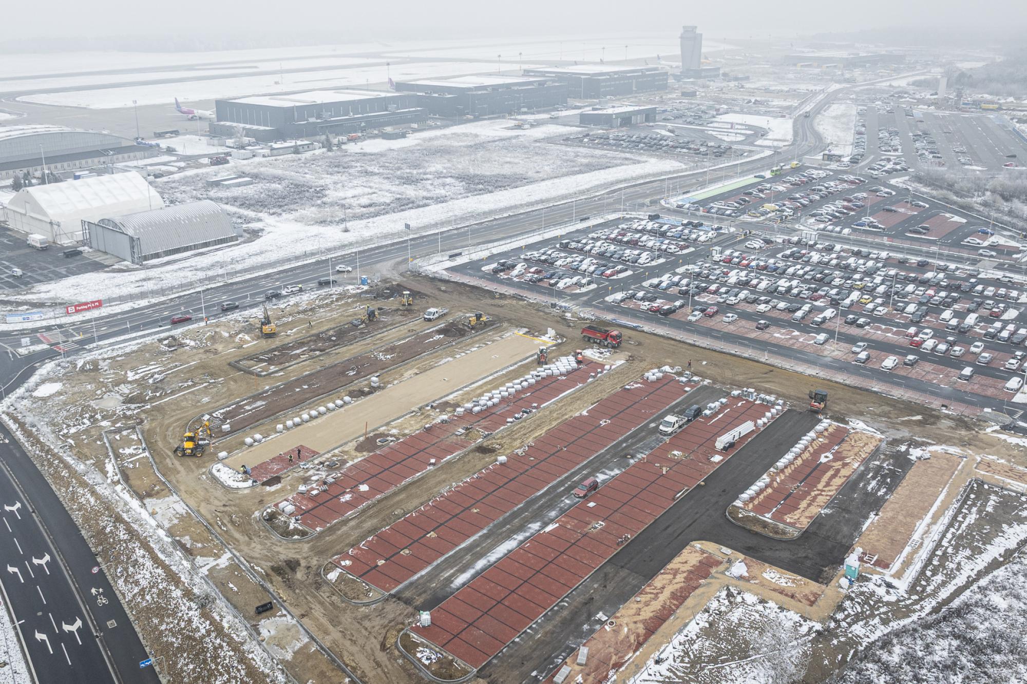 Listopad 2025 - Parking P4 (Etap II) / Program inwestycyjny Katowice Airport 2024–2032
